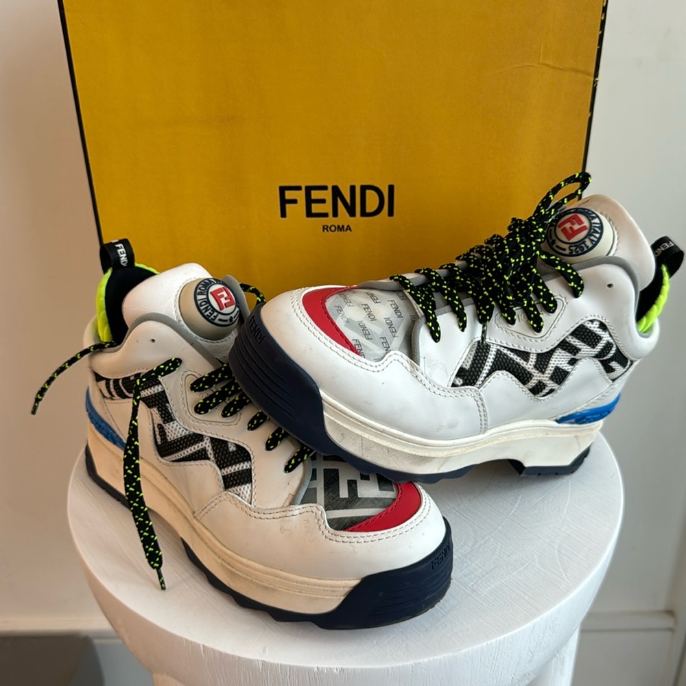 FENDI SNEAKERS